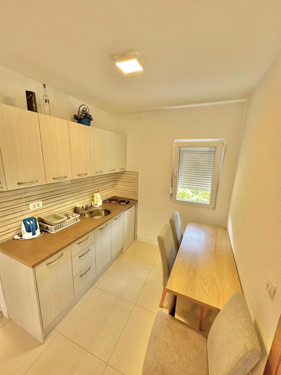 Montenegrina Apartment Budva Exterior photo