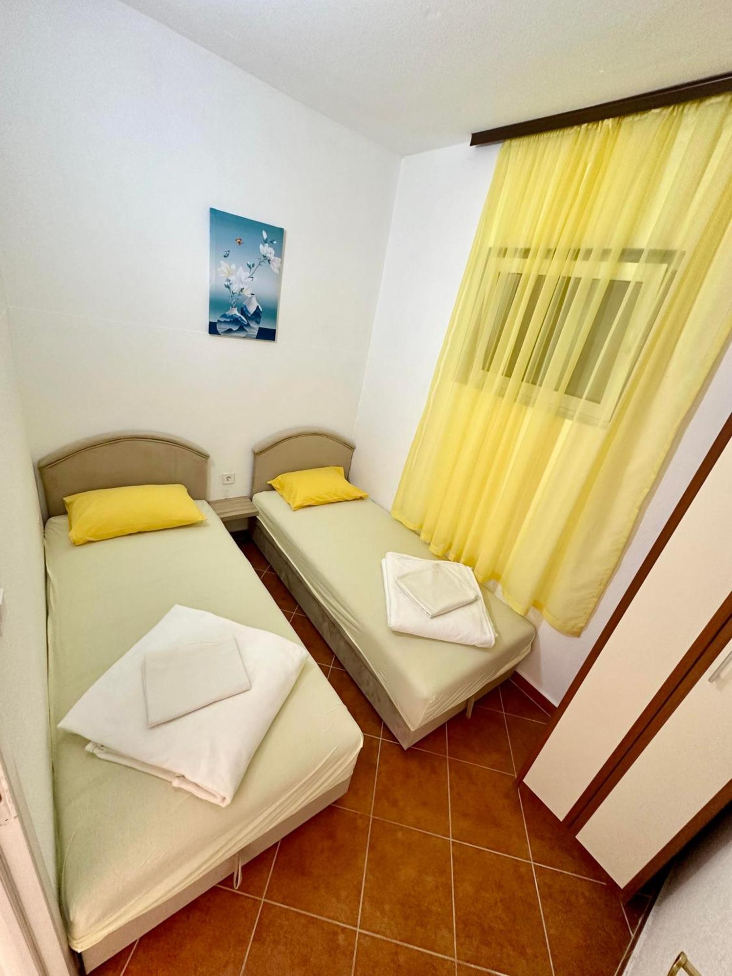 Montenegrina Apartment Budva Exterior photo